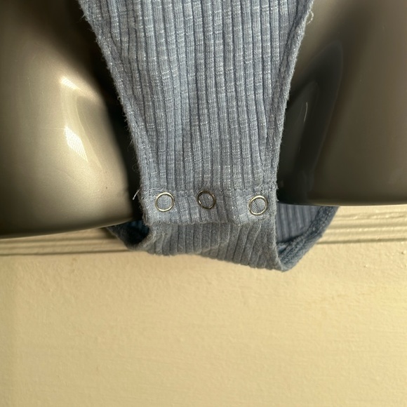 aerie Baby Blue Longsleeve Bodysuit - Picture 5 of 7